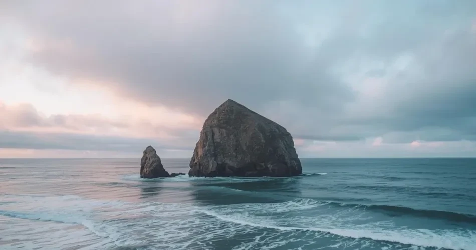 Exploring Morro Rock: Scenic Trails, Rich History & Complete Travel Guide